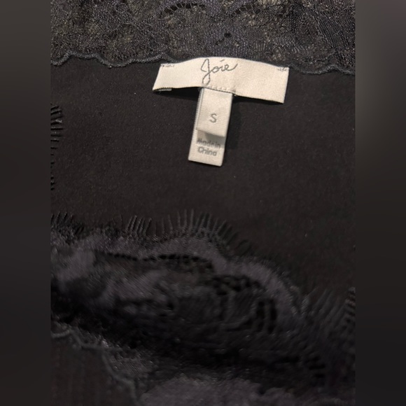 Joie “Olsone” silk and lace top size small - Picture 9 of 13